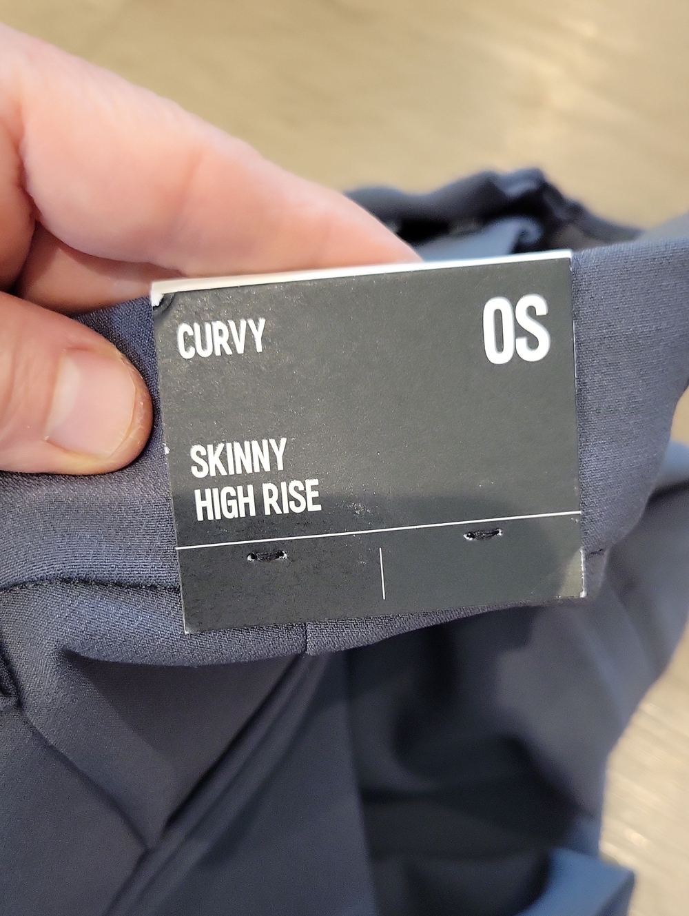 Express Skinny Curvy High Rise OS - Picture 5 of 10